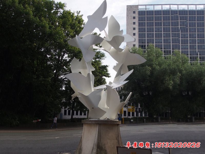 不銹鋼和平鴿雕塑