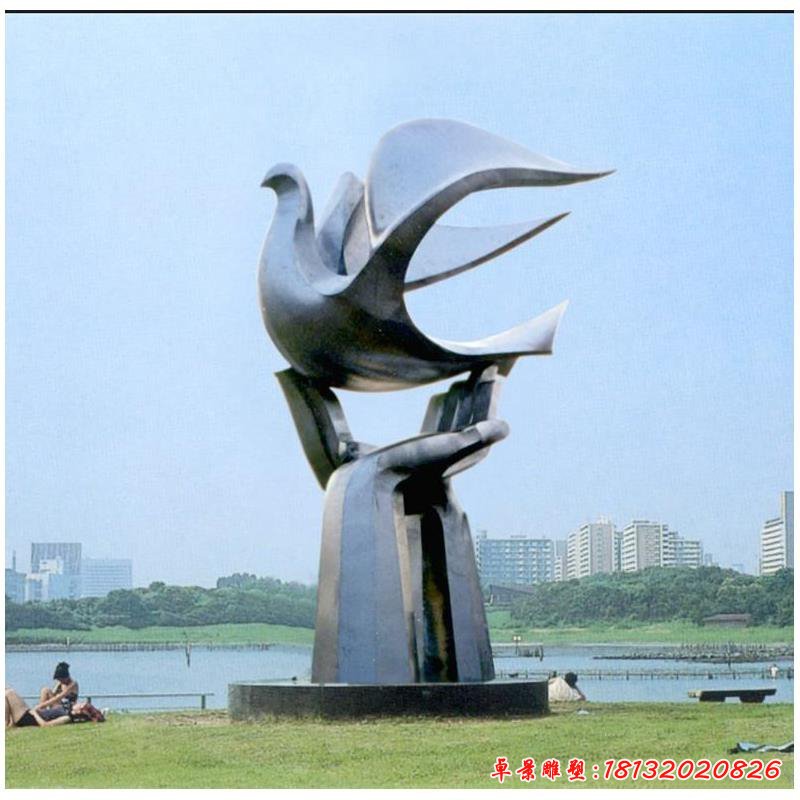 公園不銹鋼手托和平鴿雕塑