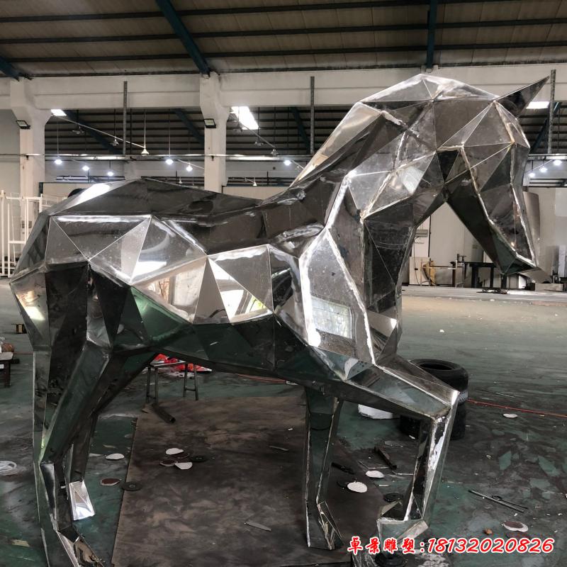 不銹鋼塊面幾何馬雕塑