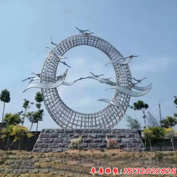 不銹鋼鏤空圓環(huán)大雁雕塑