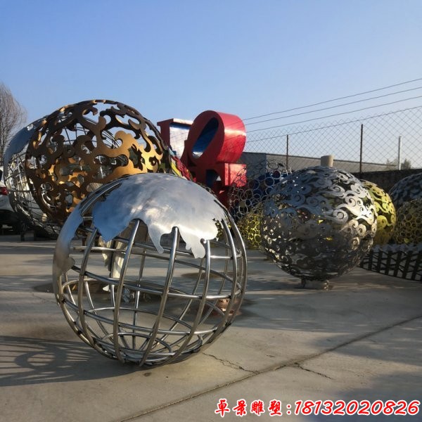 廣場不銹鋼鏤空地球儀雕塑