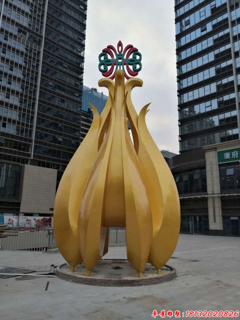 小區(qū)不銹鋼花苞造型雕塑