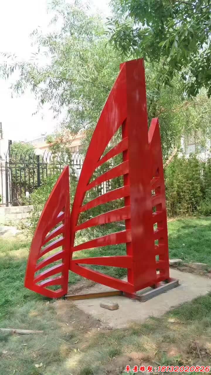 不銹鋼抽象船帆雕塑