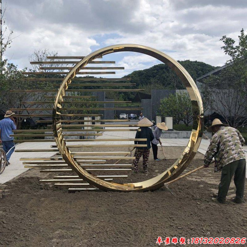 不銹鋼電鍍效果圓環(huán)雕塑 (2)