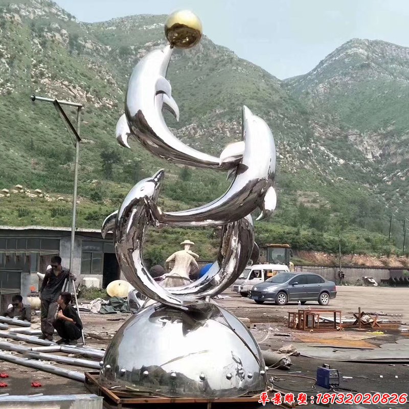 鏡面不銹鋼頂球海豚雕塑 (2)