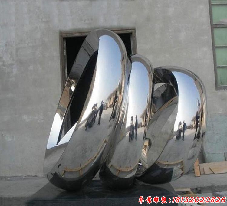 小區(qū)門口不銹鋼抽象鏡面圓環(huán)雕塑