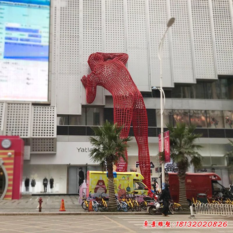 不銹鋼鏤空抽象蜘蛛俠雕塑 (2)