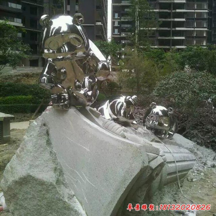 不銹鋼熊貓雕塑 (1)