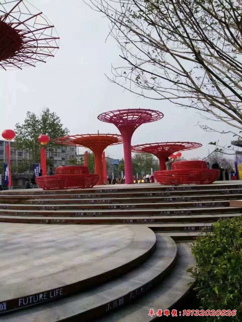 不銹鋼抽象鏤空樹(shù)景觀雕塑