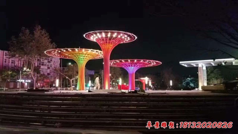 不銹鋼抽象鏤空樹(shù)景觀雕塑 (2)