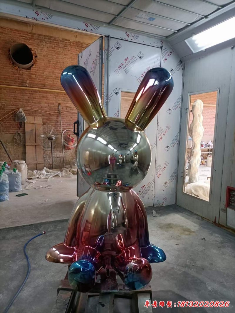 不銹鋼電鍍卡通兔子雕塑