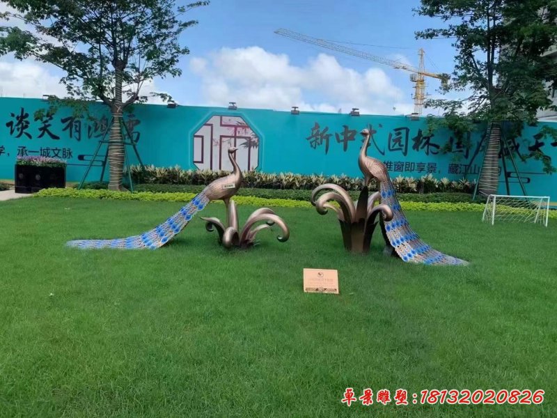 不銹鋼孔雀動(dòng)物雕塑 (2)