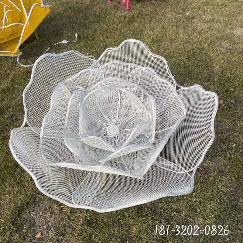 不銹鋼鏤空花朵雕塑 (5)