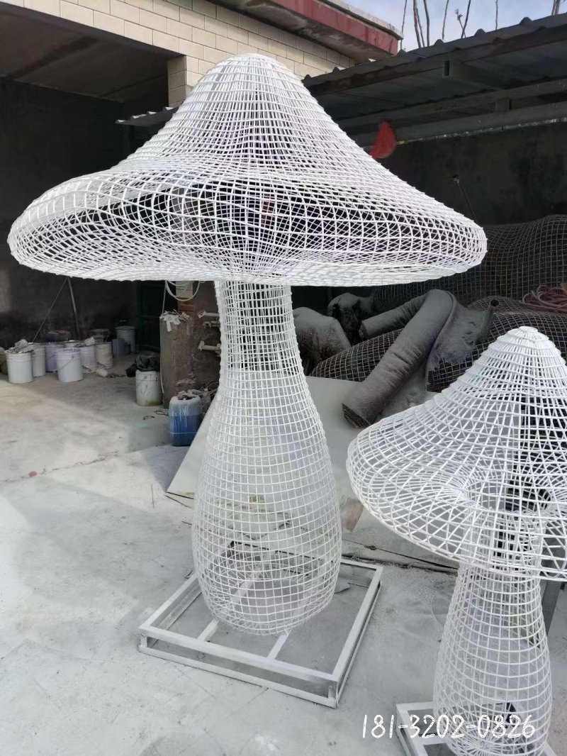 不銹鋼鏤空蘑菇雕塑