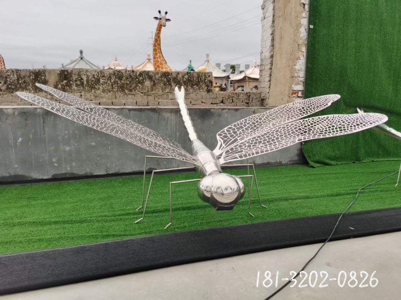 不銹鋼鏤空蜻蜓雕塑 (2)