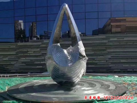 公園空心水滴