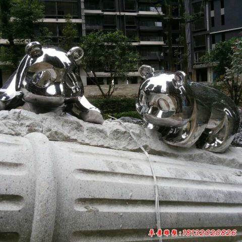 鏡面熊貓