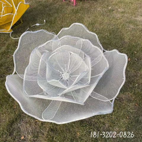 鏤空編織景觀荷花